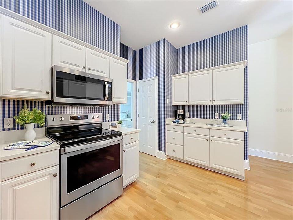 En Venta: $1,000,050 (4 camas, 3 baños, 2868 Pies cuadrados)