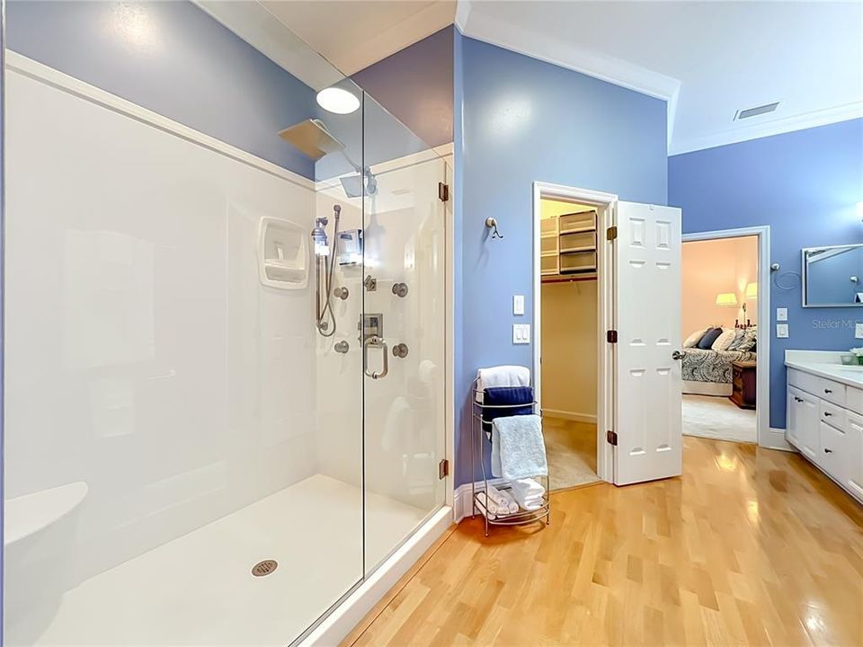 En Venta: $1,000,050 (4 camas, 3 baños, 2868 Pies cuadrados)