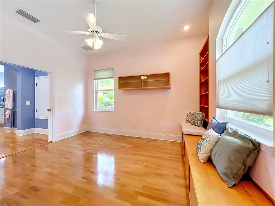 En Venta: $1,000,050 (4 camas, 3 baños, 2868 Pies cuadrados)