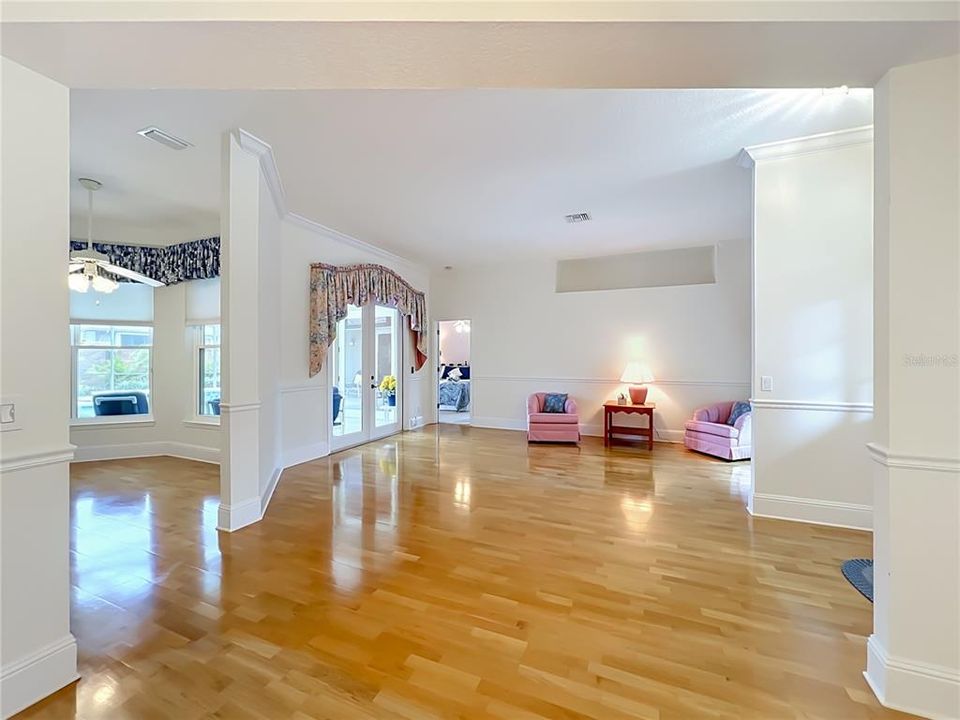 En Venta: $1,000,050 (4 camas, 3 baños, 2868 Pies cuadrados)