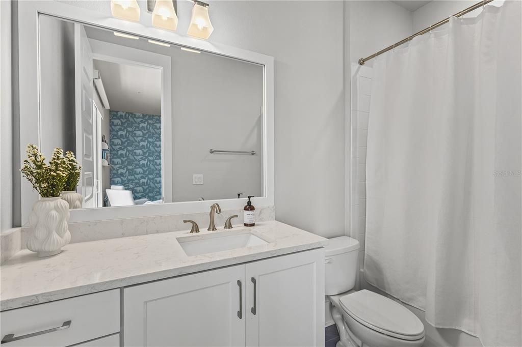 For Sale: $799,000 (3 beds, 3 baths, 2434 Square Feet)