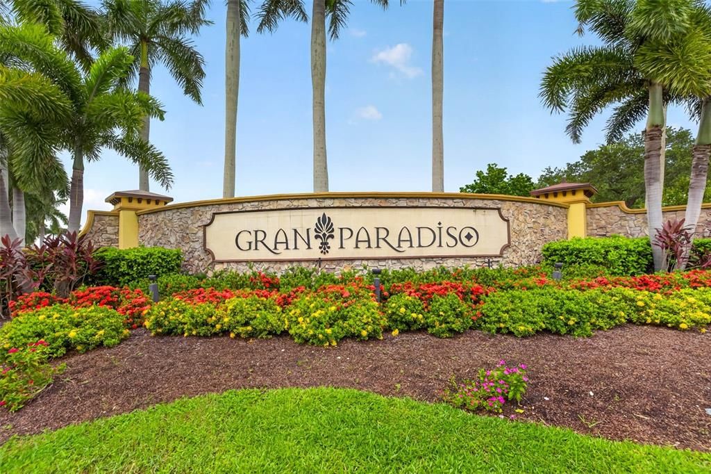For Sale: $799,000 (6 beds, 4 baths, 3905 Square Feet)