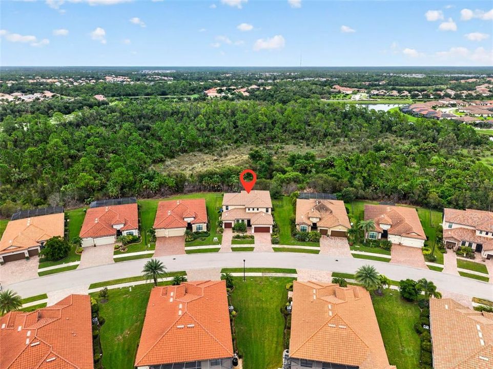 For Sale: $799,000 (6 beds, 4 baths, 3905 Square Feet)