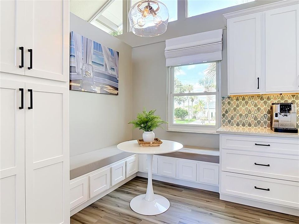 For Sale: $799,000 (4 beds, 2 baths, 2777 Square Feet)