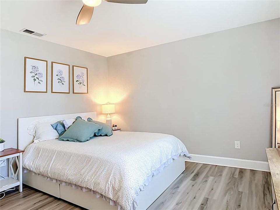 For Sale: $799,000 (4 beds, 2 baths, 2777 Square Feet)