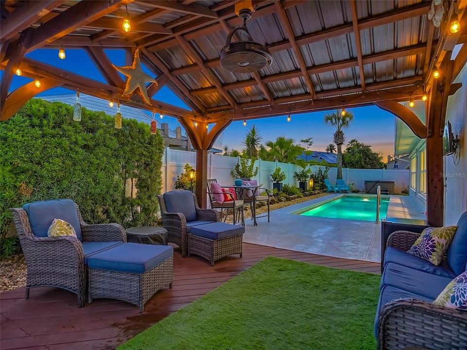 For Sale: $799,000 (4 beds, 2 baths, 2777 Square Feet)