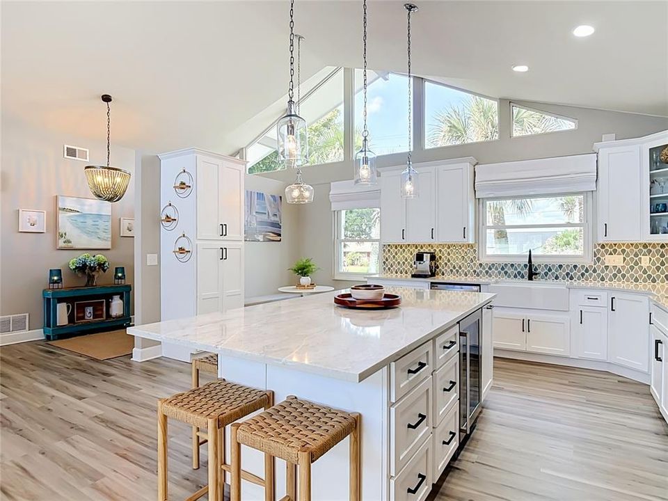 For Sale: $799,000 (4 beds, 2 baths, 2777 Square Feet)