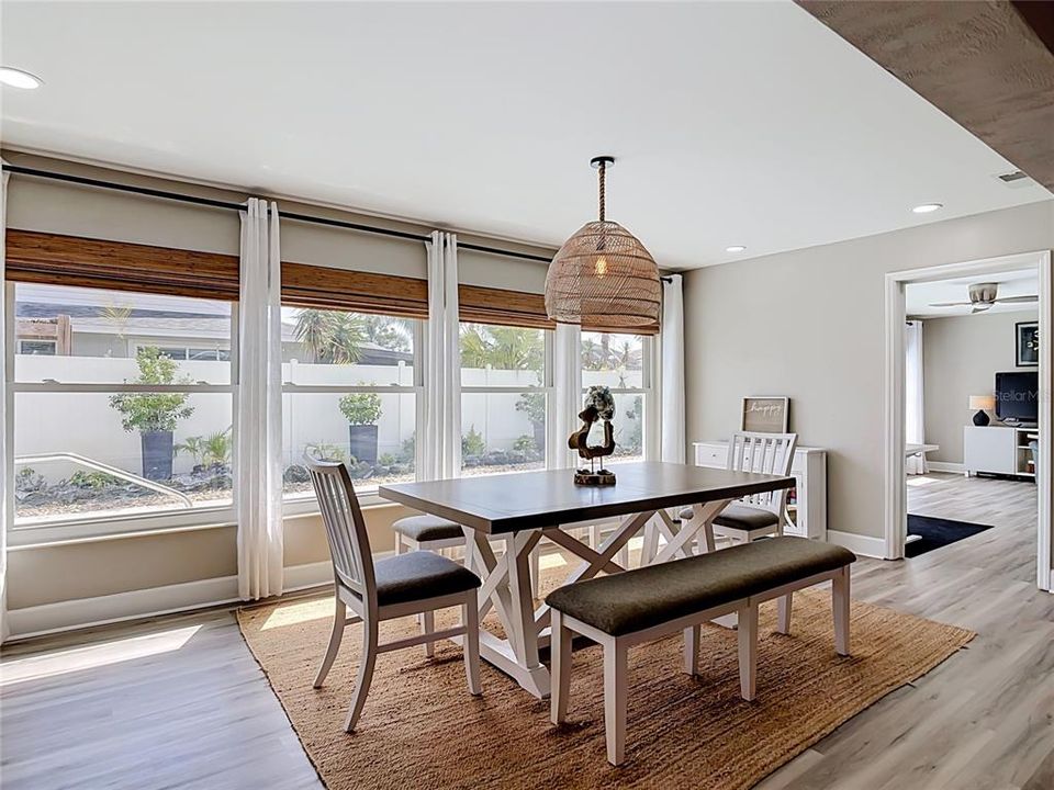 For Sale: $799,000 (4 beds, 2 baths, 2777 Square Feet)