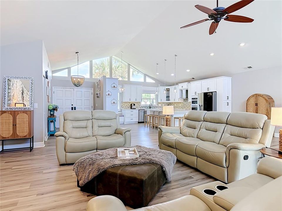 For Sale: $799,000 (4 beds, 2 baths, 2777 Square Feet)
