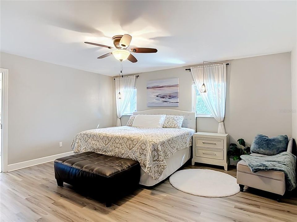 For Sale: $799,000 (4 beds, 2 baths, 2777 Square Feet)