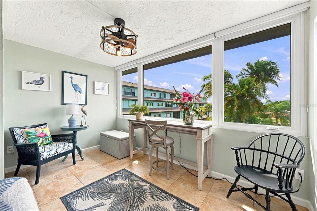For Sale: $359,000 (2 beds, 2 baths, 1322 Square Feet)
