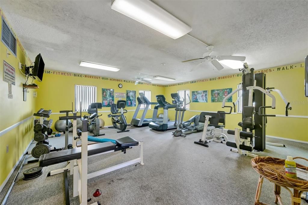 For Sale: $359,000 (2 beds, 2 baths, 1322 Square Feet)