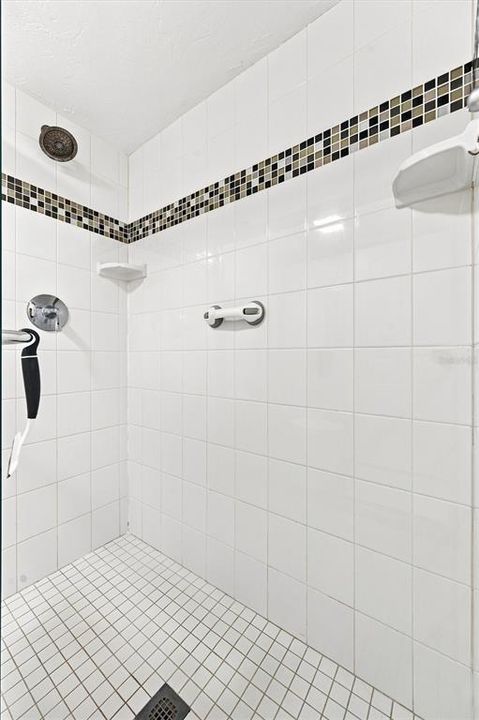 For Sale: $359,000 (2 beds, 2 baths, 1322 Square Feet)