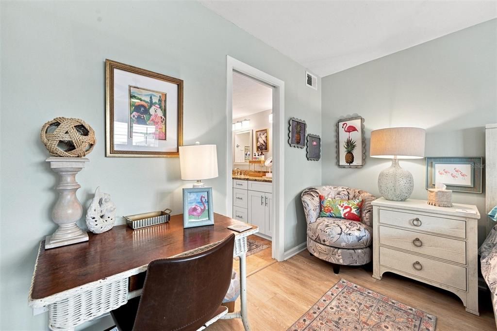 For Sale: $359,000 (2 beds, 2 baths, 1322 Square Feet)