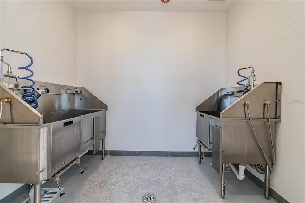 For Sale: $395,000 (2 beds, 2 baths, 1770 Square Feet)
