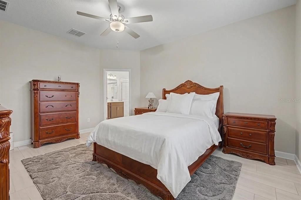 For Sale: $395,000 (2 beds, 2 baths, 1770 Square Feet)