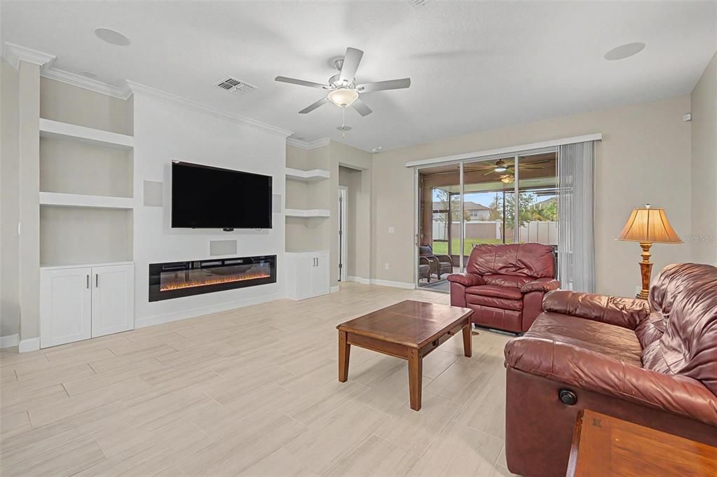 For Sale: $395,000 (2 beds, 2 baths, 1770 Square Feet)
