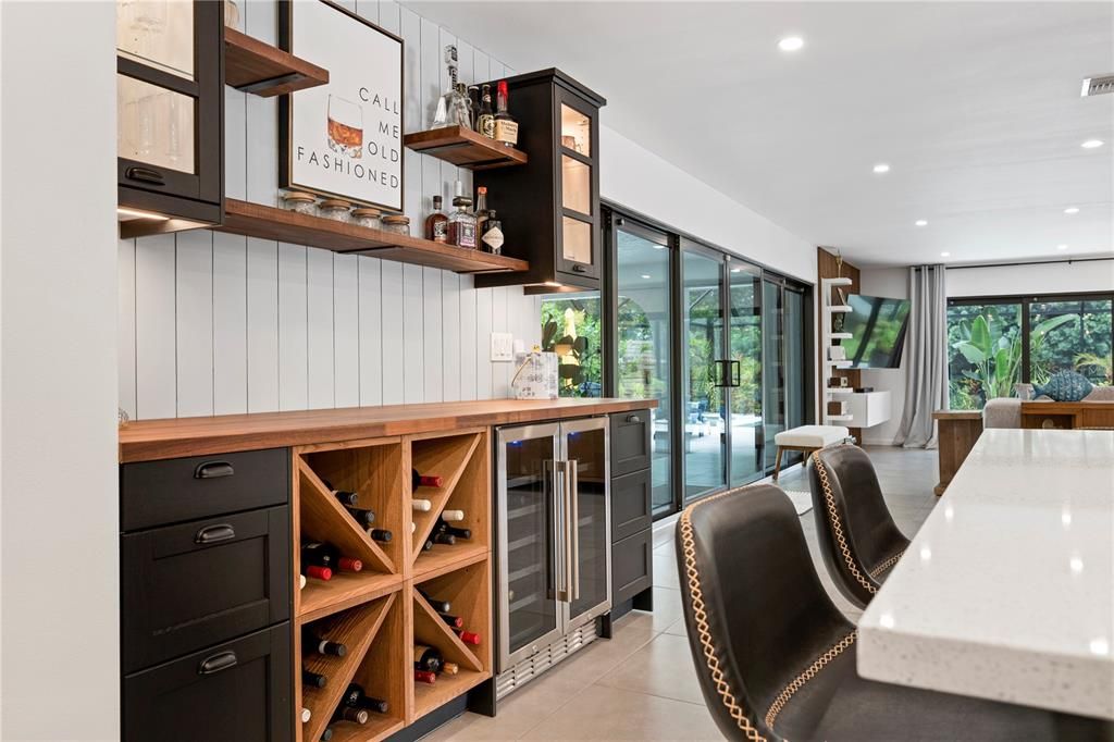 For Sale: $1,100,000 (3 beds, 2 baths, 2871 Square Feet)