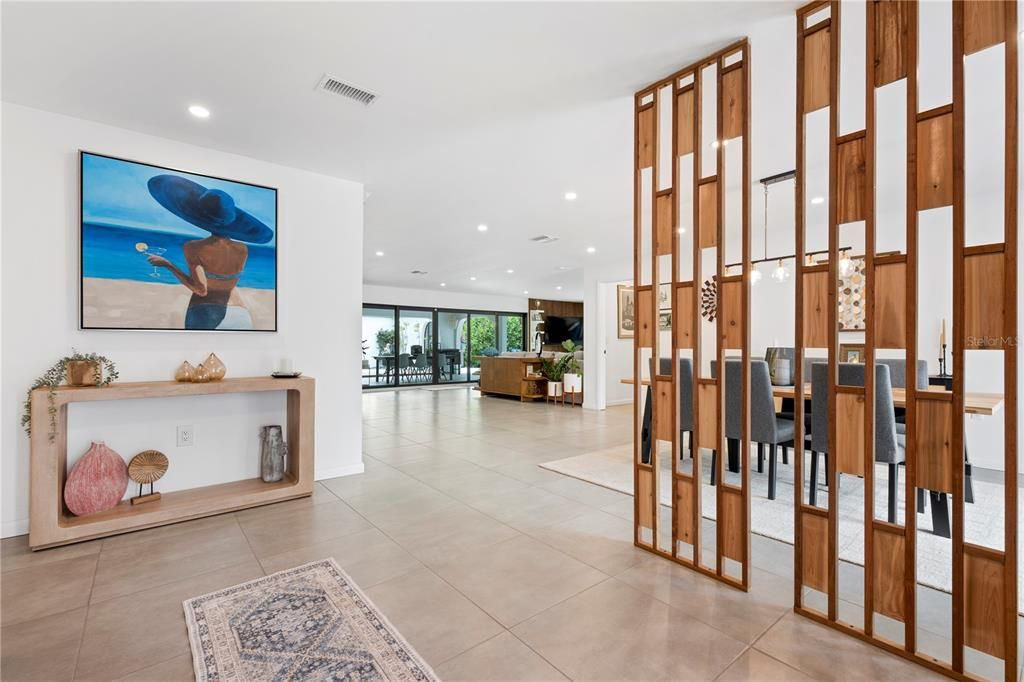 For Sale: $1,100,000 (3 beds, 2 baths, 2871 Square Feet)