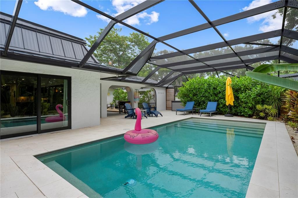 For Sale: $1,100,000 (3 beds, 2 baths, 2871 Square Feet)