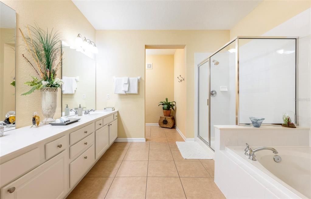 For Sale: $669,500 (3 beds, 2 baths, 2097 Square Feet)