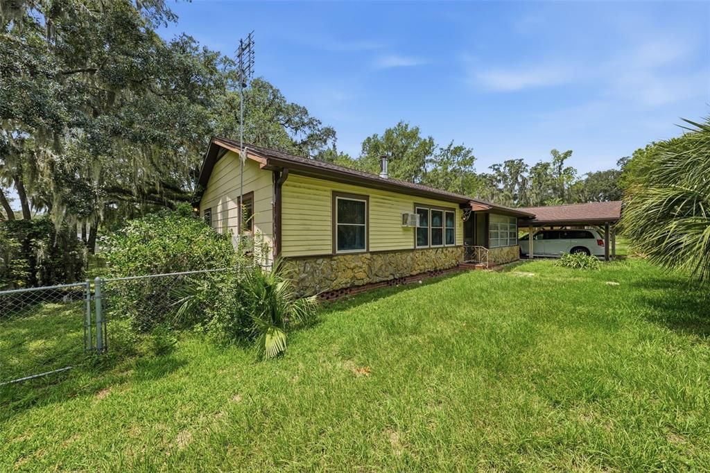 For Sale: $198,000 (3 beds, 1 baths, 1832 Square Feet)