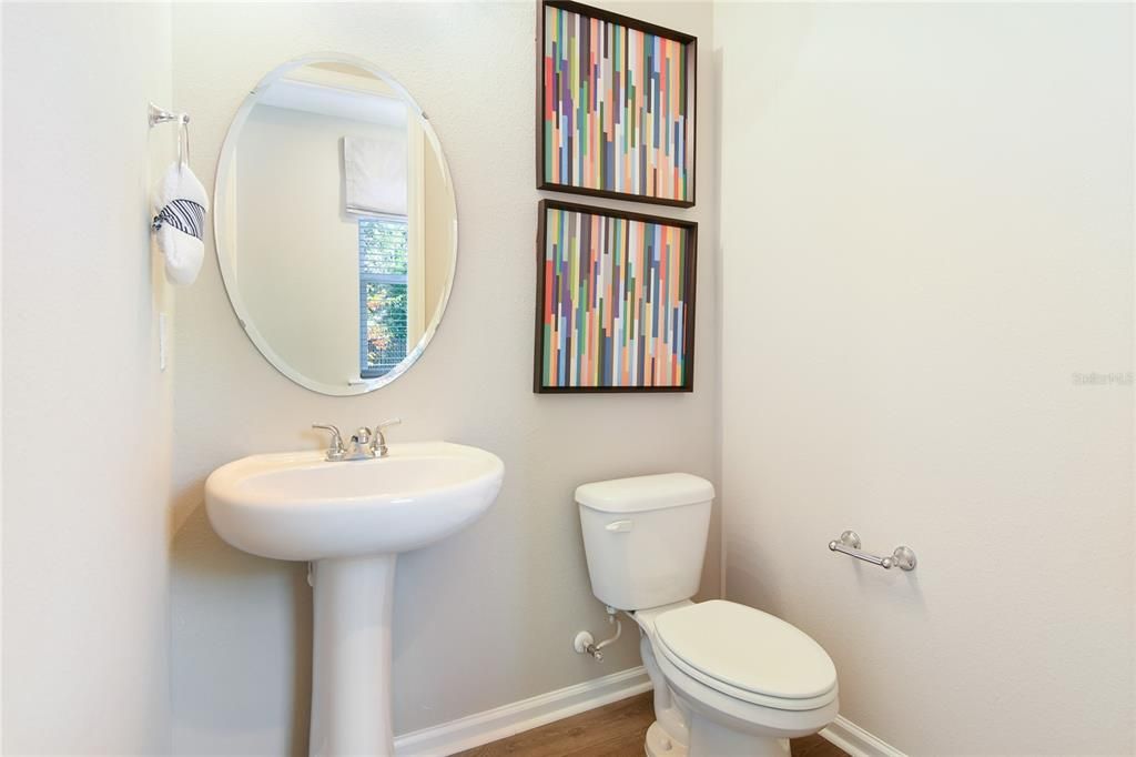For Sale: $331,999 (4 beds, 2 baths, 2130 Square Feet)