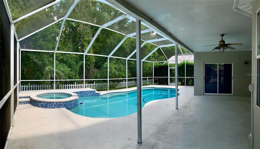 For Sale: $589,900 (4 beds, 2 baths, 1956 Square Feet)