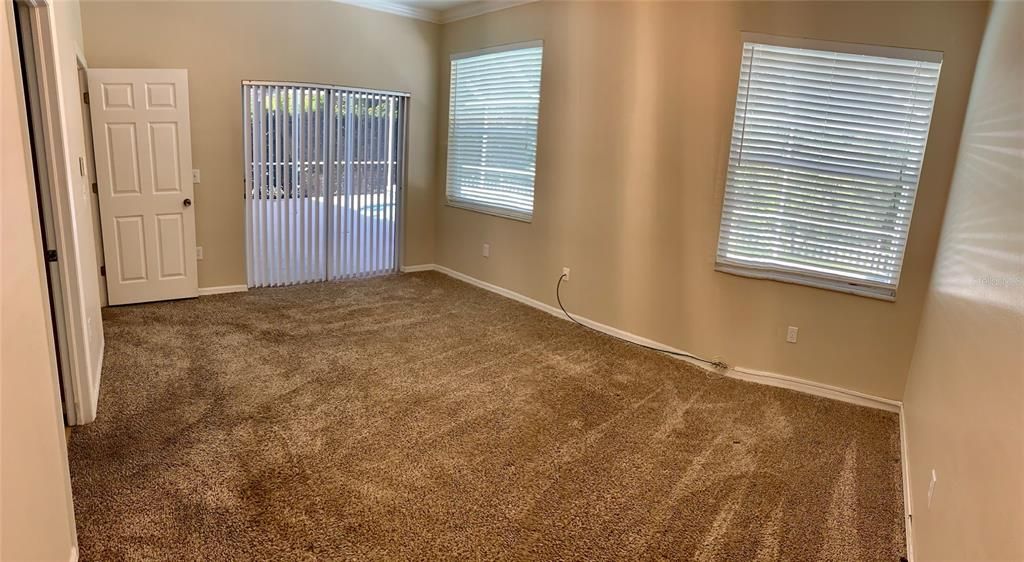 For Sale: $589,900 (4 beds, 2 baths, 1956 Square Feet)