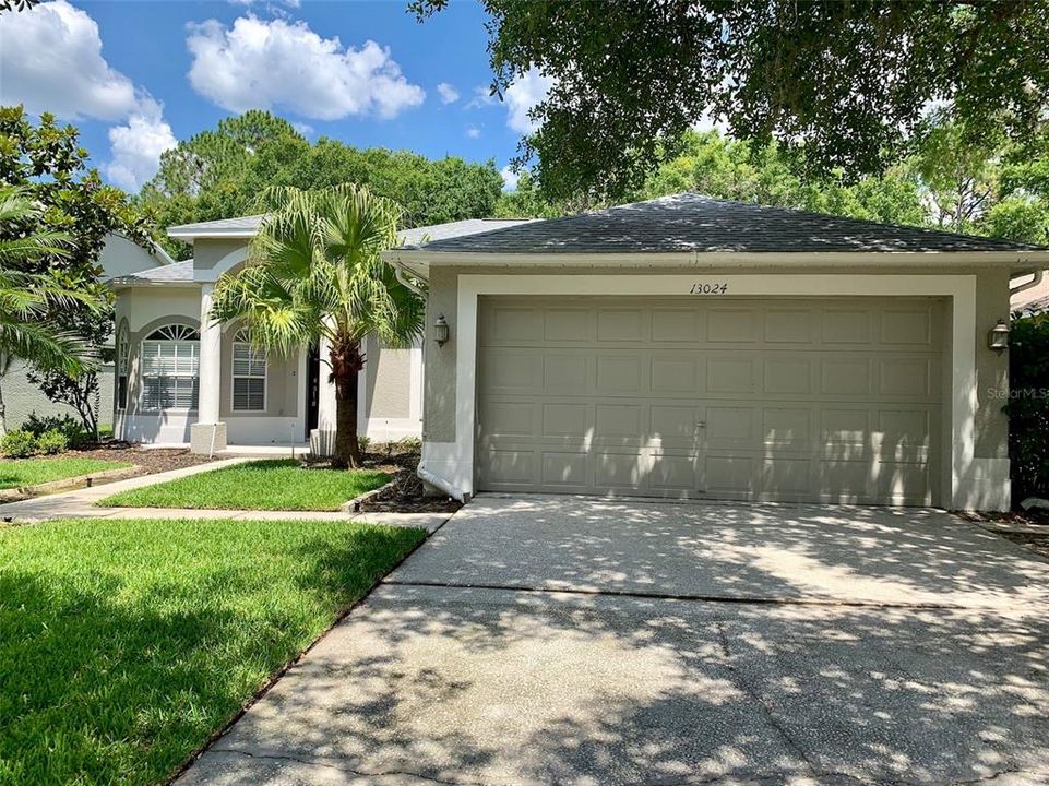 For Sale: $589,900 (4 beds, 2 baths, 1956 Square Feet)