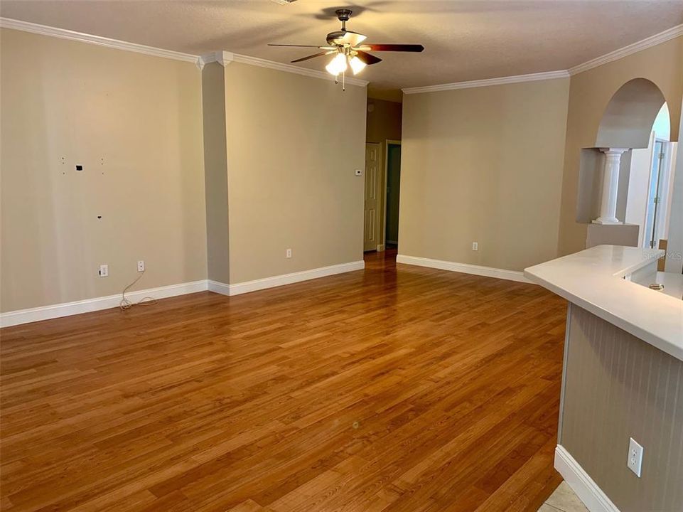For Sale: $589,900 (4 beds, 2 baths, 1956 Square Feet)