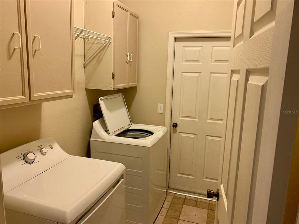 For Sale: $589,900 (4 beds, 2 baths, 1956 Square Feet)
