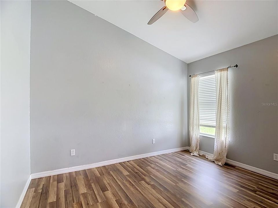 En Venta: $375,000 (4 camas, 3 baños, 2061 Pies cuadrados)