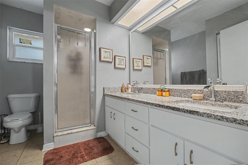 For Sale: $235,000 (3 beds, 2 baths, 1692 Square Feet)