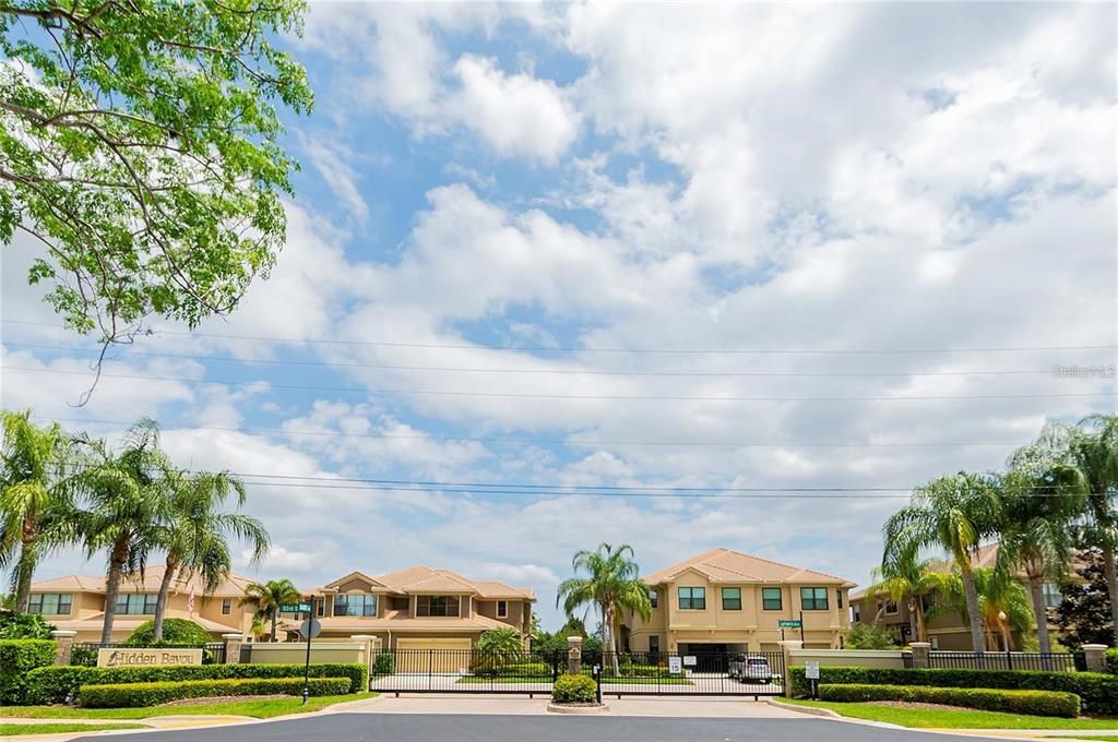 Activo con contrato: $449,900 (2 camas, 2 baños, 1474 Pies cuadrados)