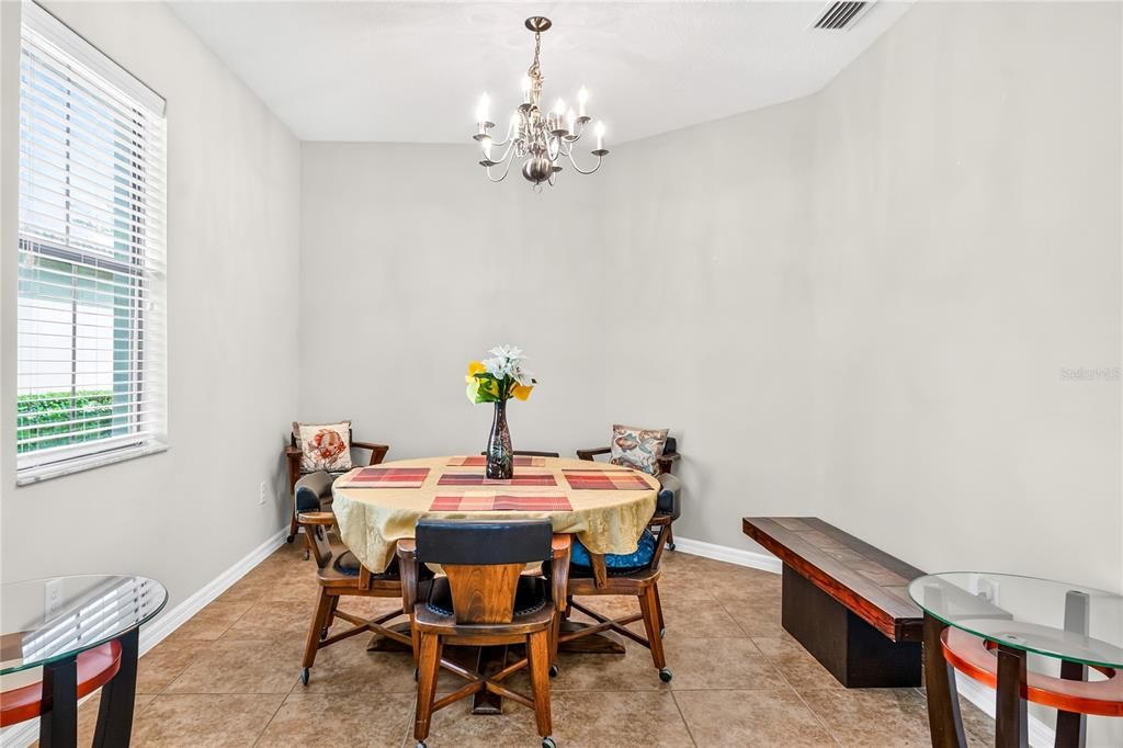 Activo con contrato: $449,900 (2 camas, 2 baños, 1474 Pies cuadrados)