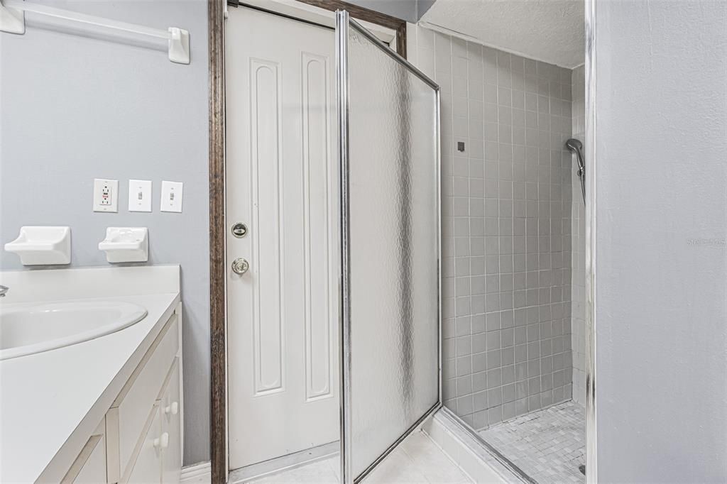 Active With Contract: $469,900 (3 beds, 2 baths, 2196 Square Feet)
