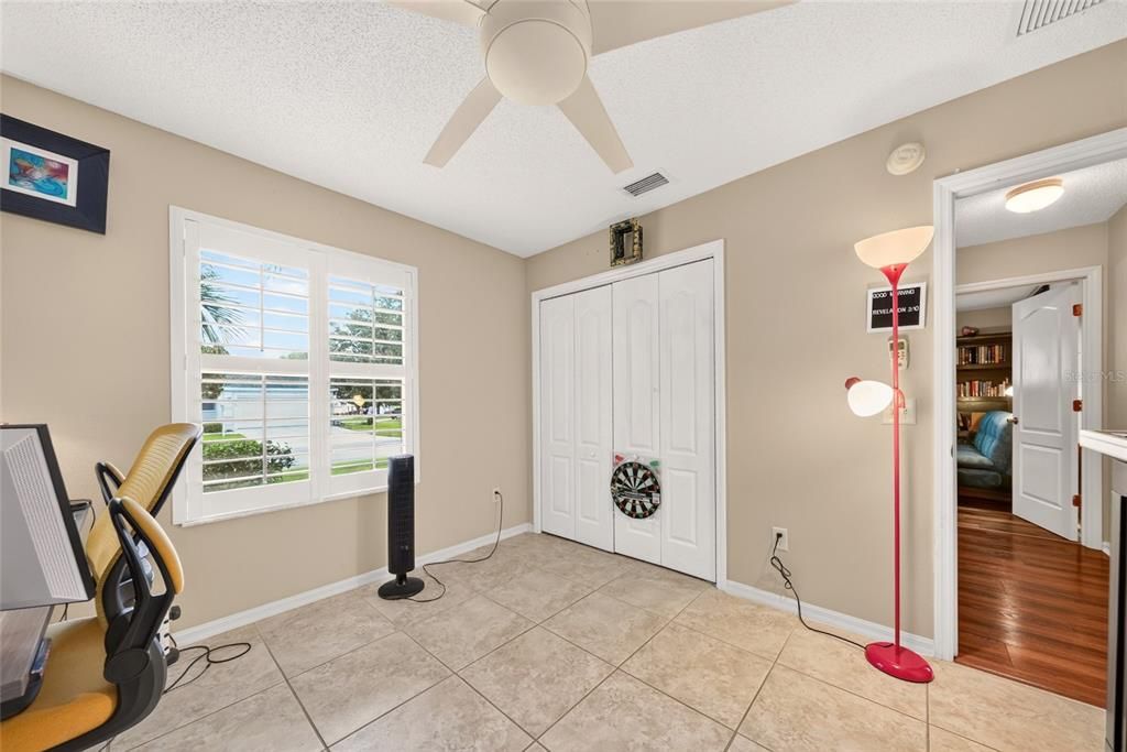 For Sale: $500,000 (3 beds, 2 baths, 1918 Square Feet)