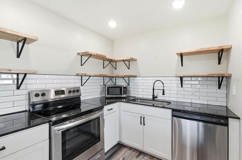En Renta: $1,400 (1 camas, 1 baños, 800 Pies cuadrados)