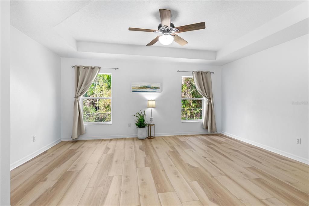 Activo con contrato: $399,900 (3 camas, 2 baños, 1836 Pies cuadrados)