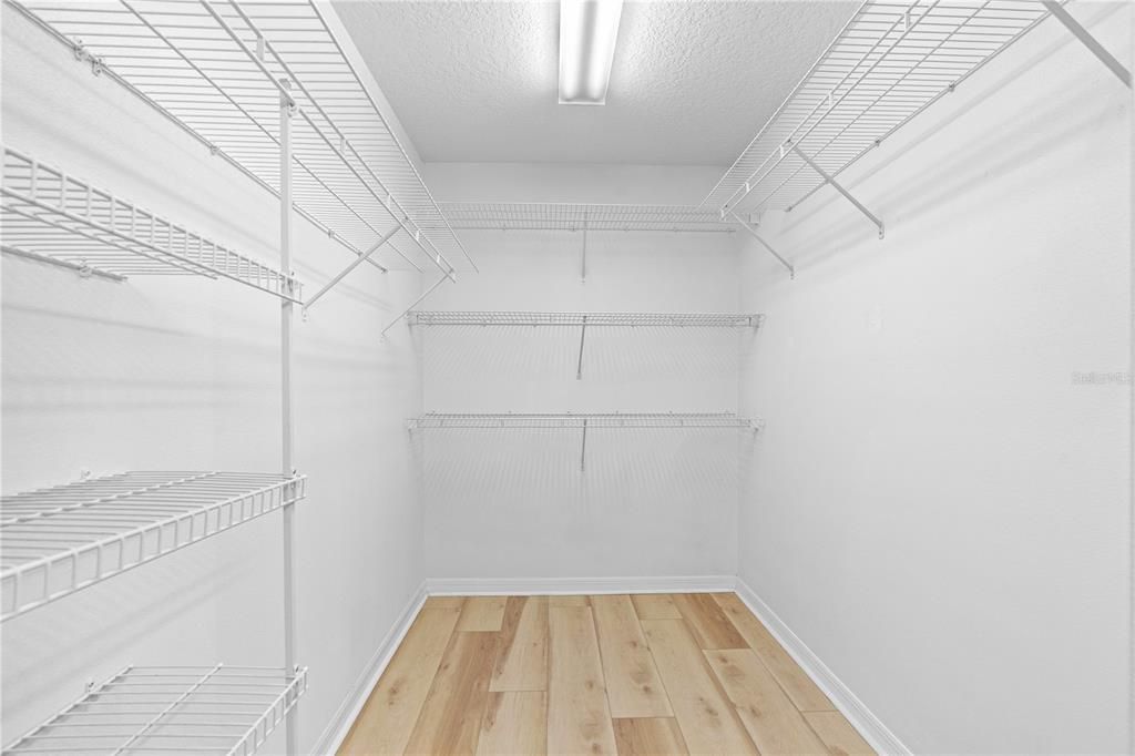 Activo con contrato: $399,900 (3 camas, 2 baños, 1836 Pies cuadrados)