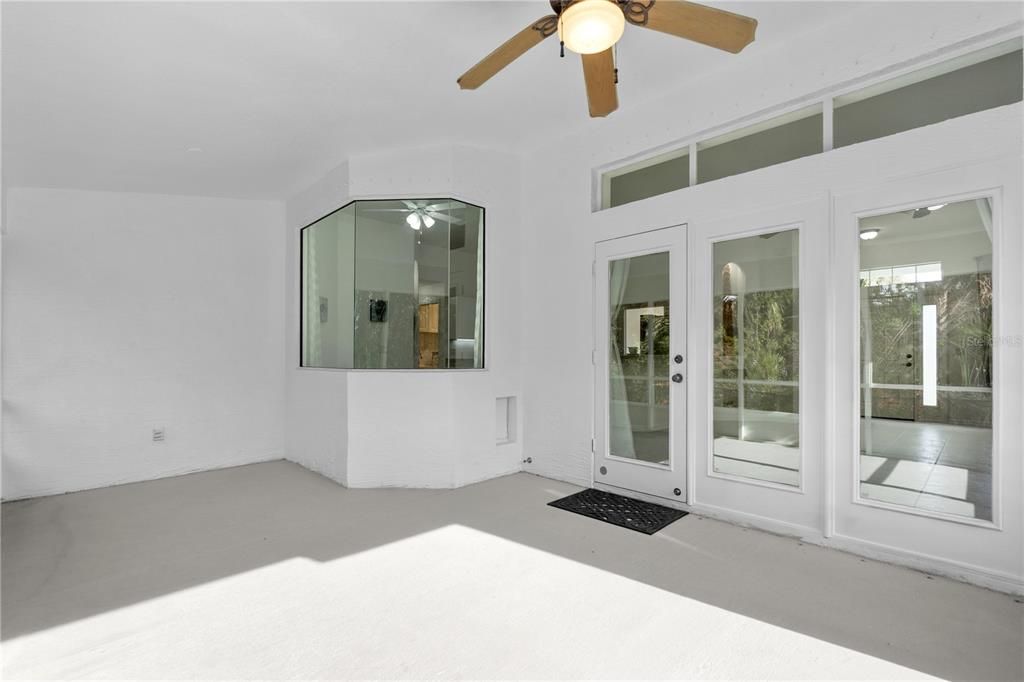 Activo con contrato: $399,900 (3 camas, 2 baños, 1836 Pies cuadrados)