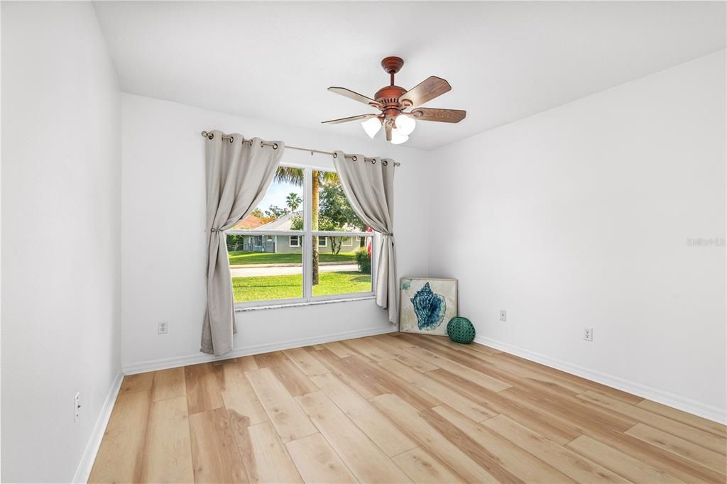 Activo con contrato: $399,900 (3 camas, 2 baños, 1836 Pies cuadrados)