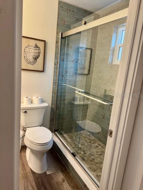 For Sale: $399,900 (3 beds, 2 baths, 1552 Square Feet)