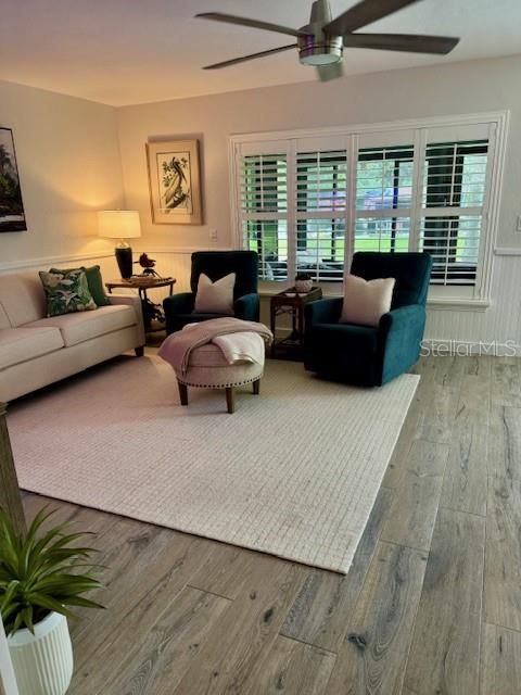 For Sale: $399,900 (3 beds, 2 baths, 1552 Square Feet)