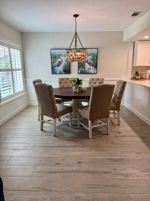 For Sale: $399,900 (3 beds, 2 baths, 1552 Square Feet)