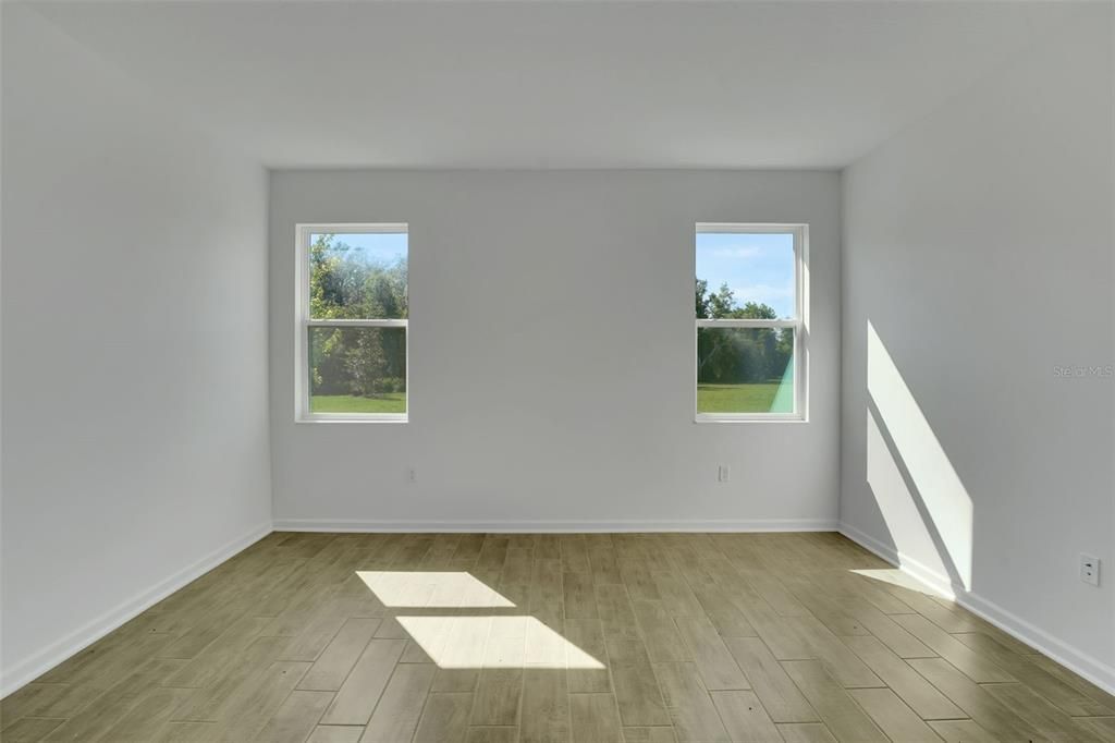 En Venta: $289,990 (4 camas, 2 baños, 1625 Pies cuadrados)