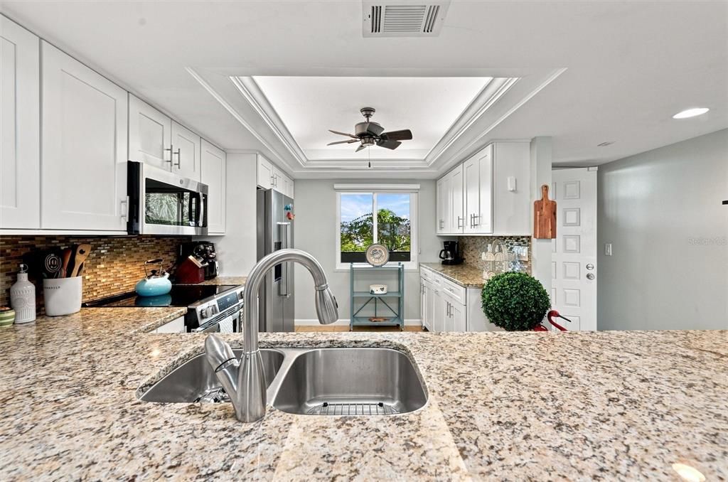 For Rent: $2,500 (2 beds, 2 baths, 1422 Square Feet)