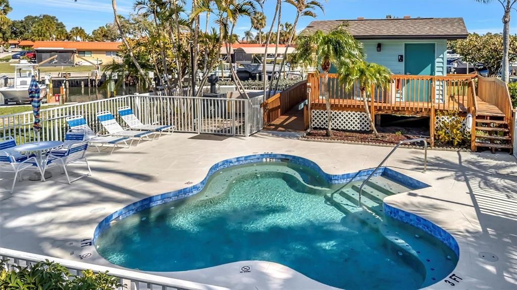 For Rent: $2,500 (2 beds, 2 baths, 1422 Square Feet)