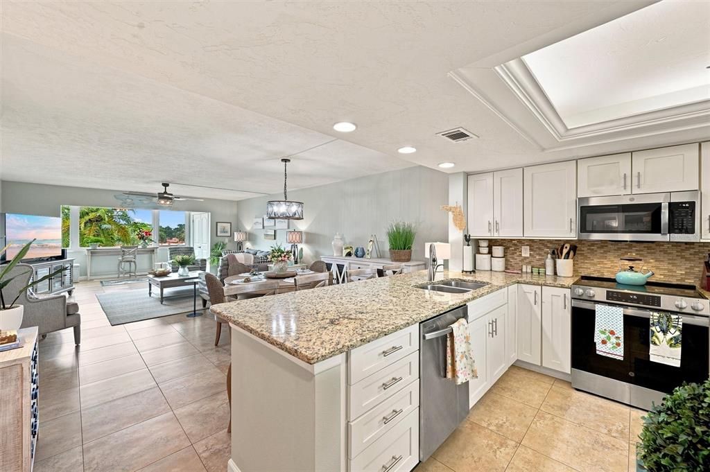 For Rent: $2,500 (2 beds, 2 baths, 1422 Square Feet)